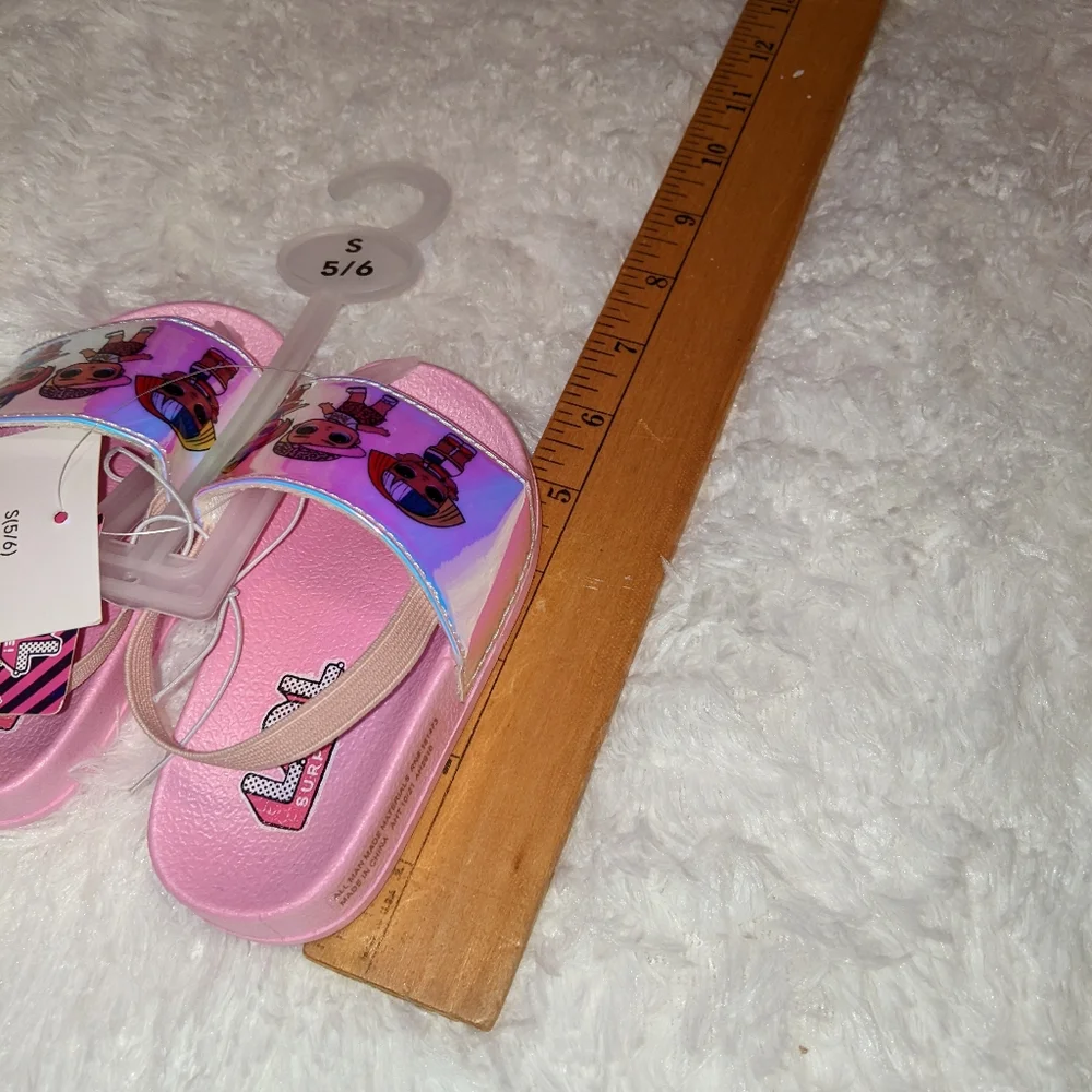 Nwts LOL surprise! Toddler girl slides/sandals - Picture 3 of 13